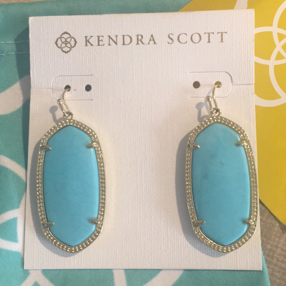 Kendra Scott Elle earrings in turquoise ❣️